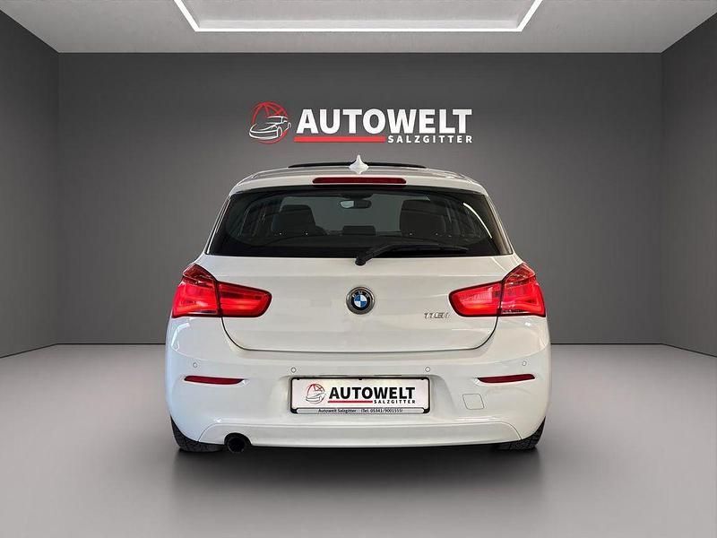 Gebraucht BMW 118 Advantage 136 PS (100 kW) 2015 Weiß Kleinwagen