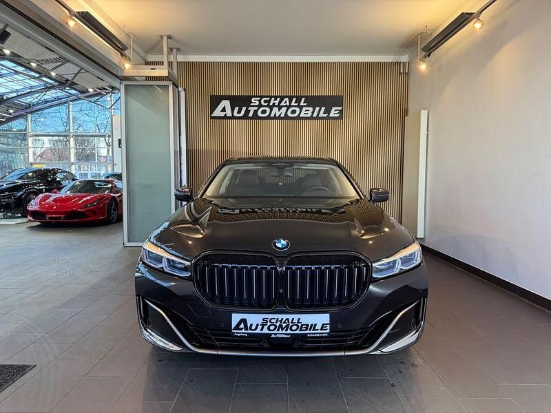 Gebraucht BMW 740 Executive 340 PS (250 kW) 2022 Grau Limousine