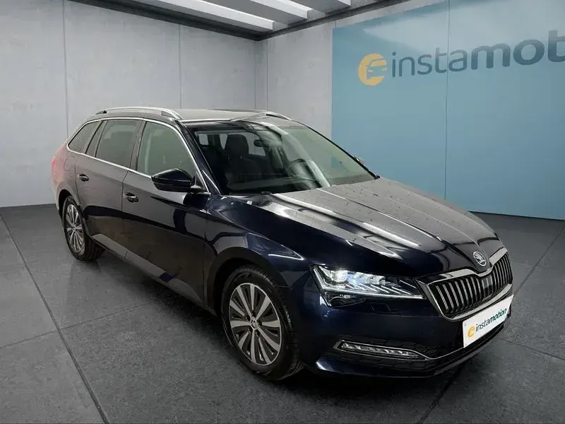 Gebraucht Skoda Superb 200 PS (147 kW) 2022 Andere Kombi
