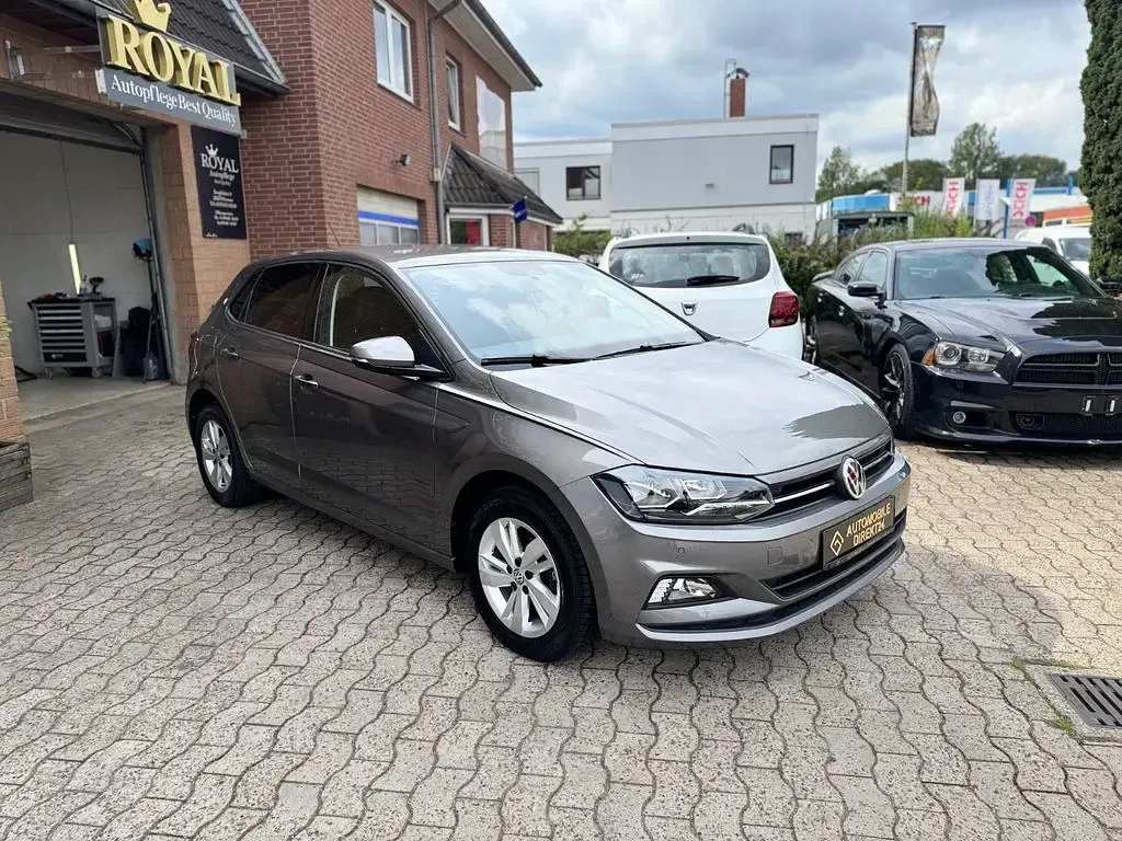 Gebraucht VW Polo Comfortline 95 PS (69 kW) 2020 Grau Kleinwagen