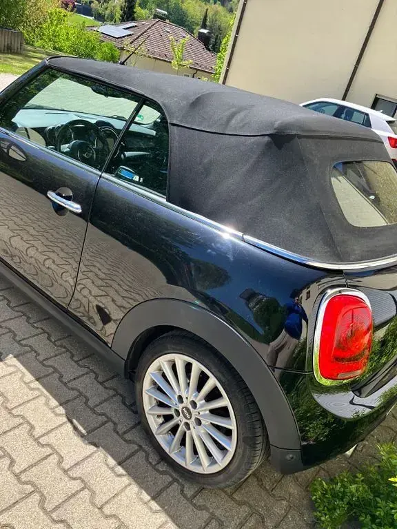 Używany Mini Cooper 136 KM (100 kW) 2018 Czarny Hatchback