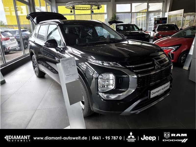 Kristallschwarz Neu 2025 Mitsubishi Outlander P-HEV Edition SUV | 54.990 € (Fairer Preis) - Bild 1/4