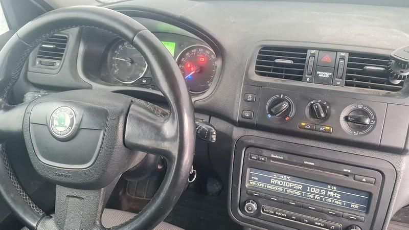 Gebraucht Skoda Fabia Ambition 105 PS (77 kW) 2011 Weiß Kombi