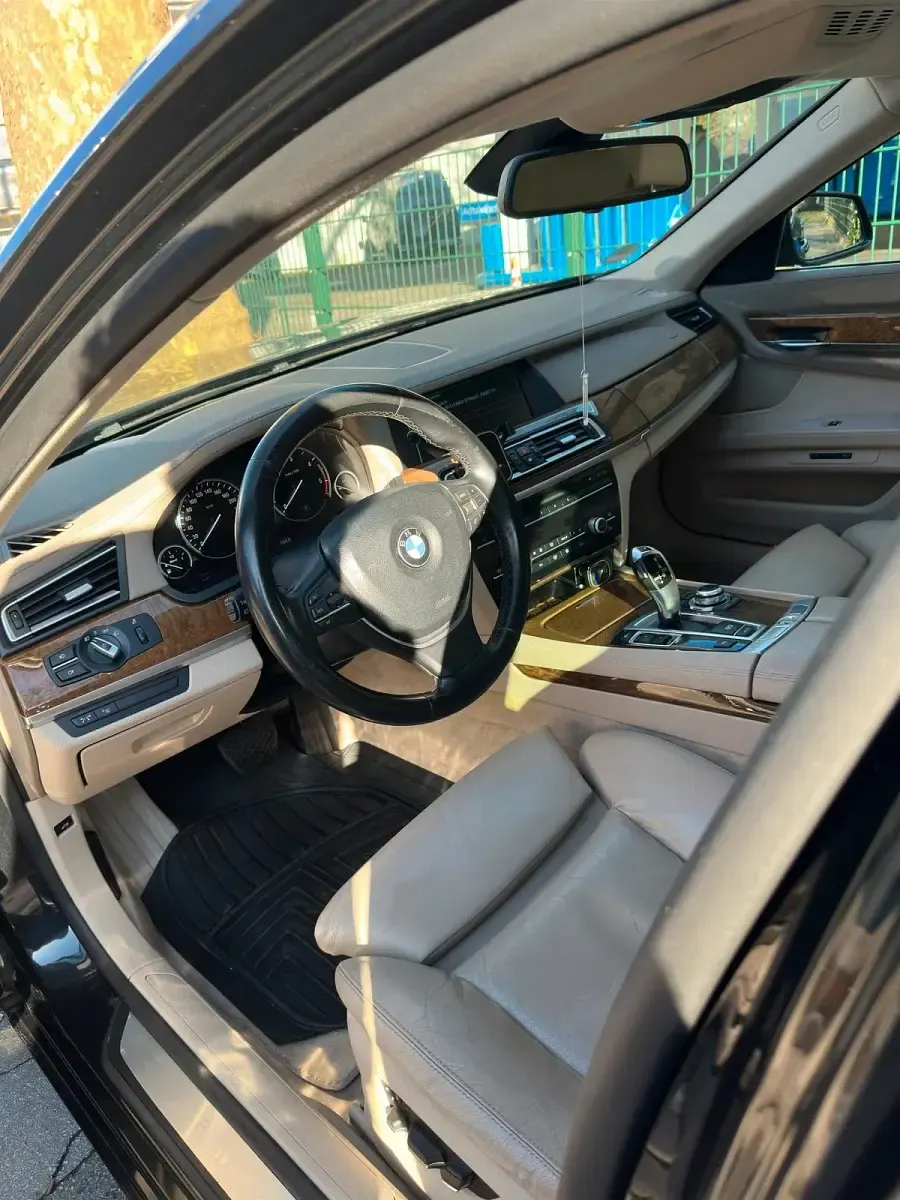 Gebraucht BMW 730 300 PS (220 kW) 2009 Schwarz Limousine