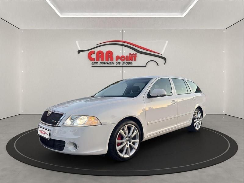 Bila candy/candyweiss Gebraucht 2009 Skoda Octavia RS Kombi | 7.990 € (Superpreis) - Bild 1/4