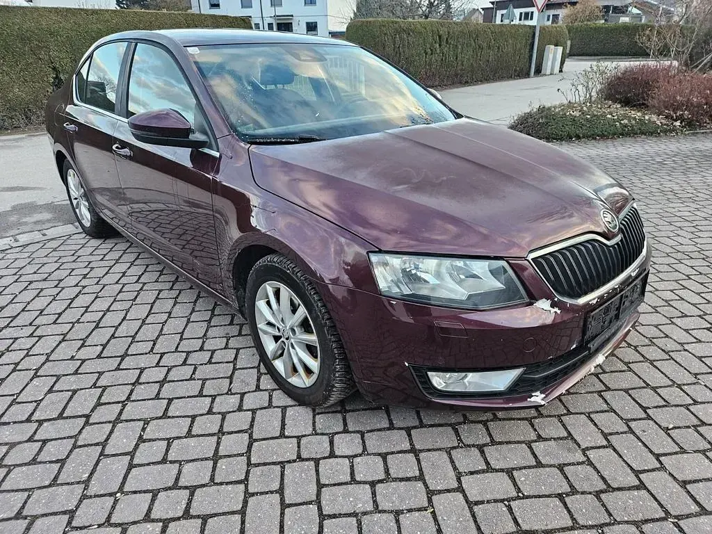 Gebraucht Skoda Octavia Elegance 150 PS (110 kW) 2013 Rot Limousine