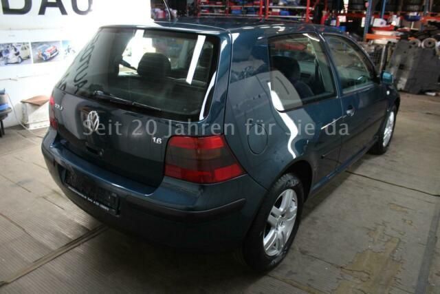 Gebraucht VW Golf IV 102 PS (75 kW) 2002 Grün metallic