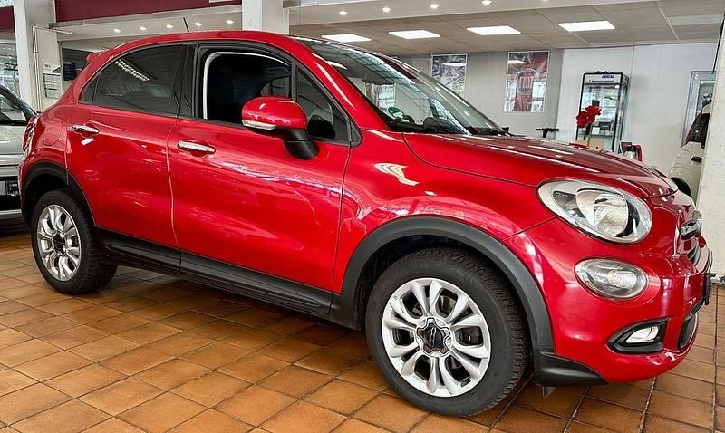 Rot Gebraucht 2017 Fiat 500X Pop Star SUV | 10.900 € (Fairer Preis) - Bild 1/4