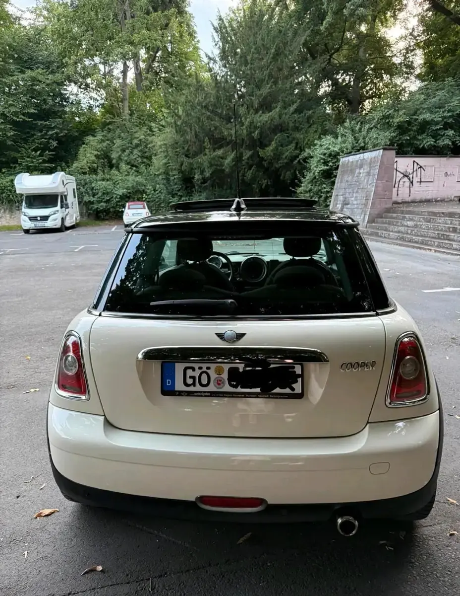 Käytetty Mini Cooper Coupé 120 HP (88 kW) 2010 Valkoinen Coupe - kaksiovinen