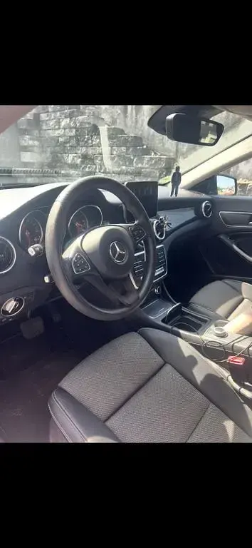 Gebraucht Mercedes CLA220 Shooting Brake 170 PS (125 kW) 2019 Schwarz Kombi