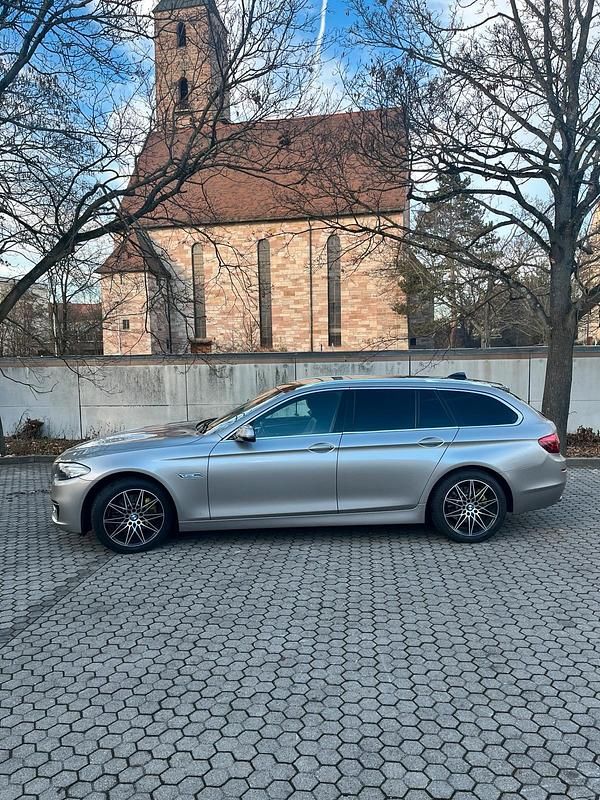 Second-hand BMW 525 218 CP (160 kW) 2014 Andere farben Break