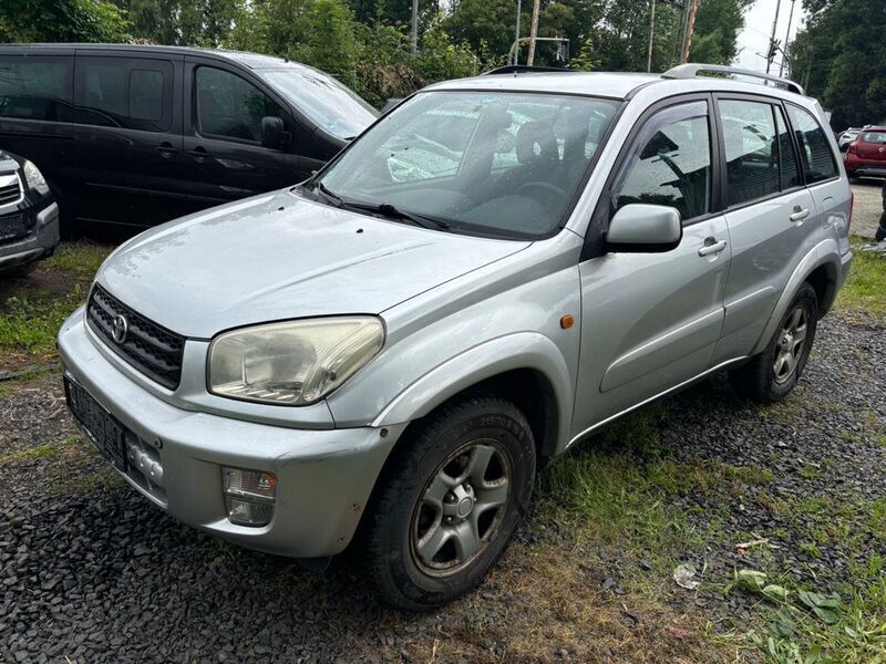 Silber Gebraucht 2001 Toyota RAV4 SUV | 2.999 € (Superpreis) - Bild 1/4