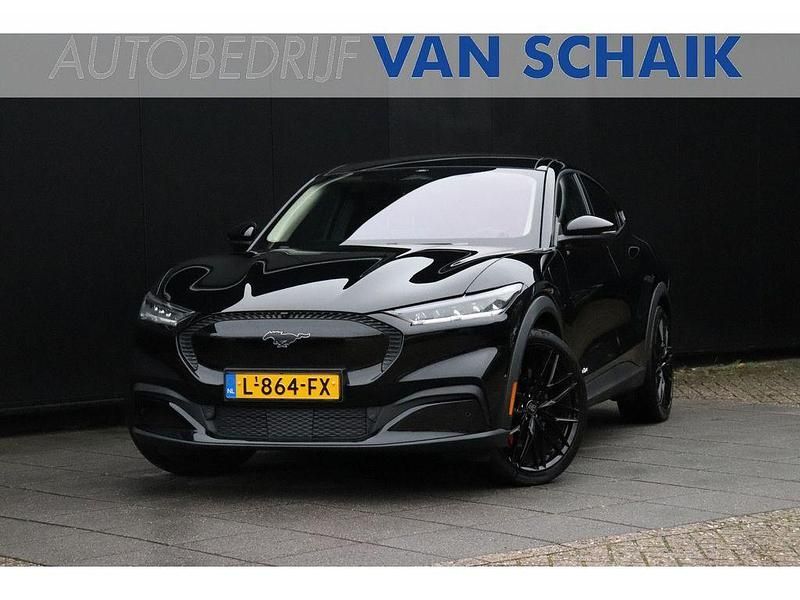 Schwarz Gebraucht 2021 Ford Mustang Mach-E SUV | 24.000 € (Superpreis) - Bild 1/4