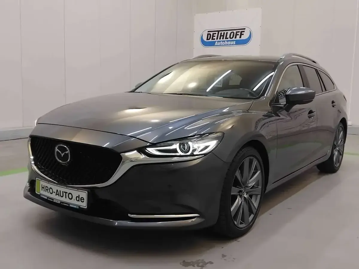 Gebraucht Mazda 6 Signature 194 PS (142 kW) 2018 Machine gray Kombi