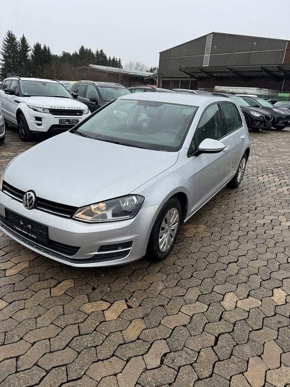 Silber Gebraucht 2014 VW Golf Trendline Limousine | 5.950 € (Guter Preis) - Bild 1/4