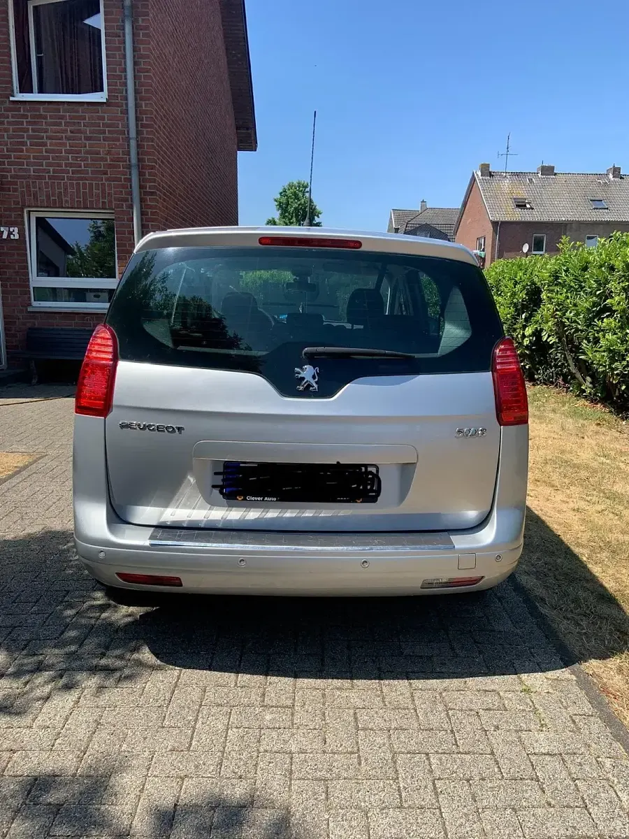 Gebraucht Peugeot 5008 120 PS (88 kW) 2013 Grau Van / Kleinbus
