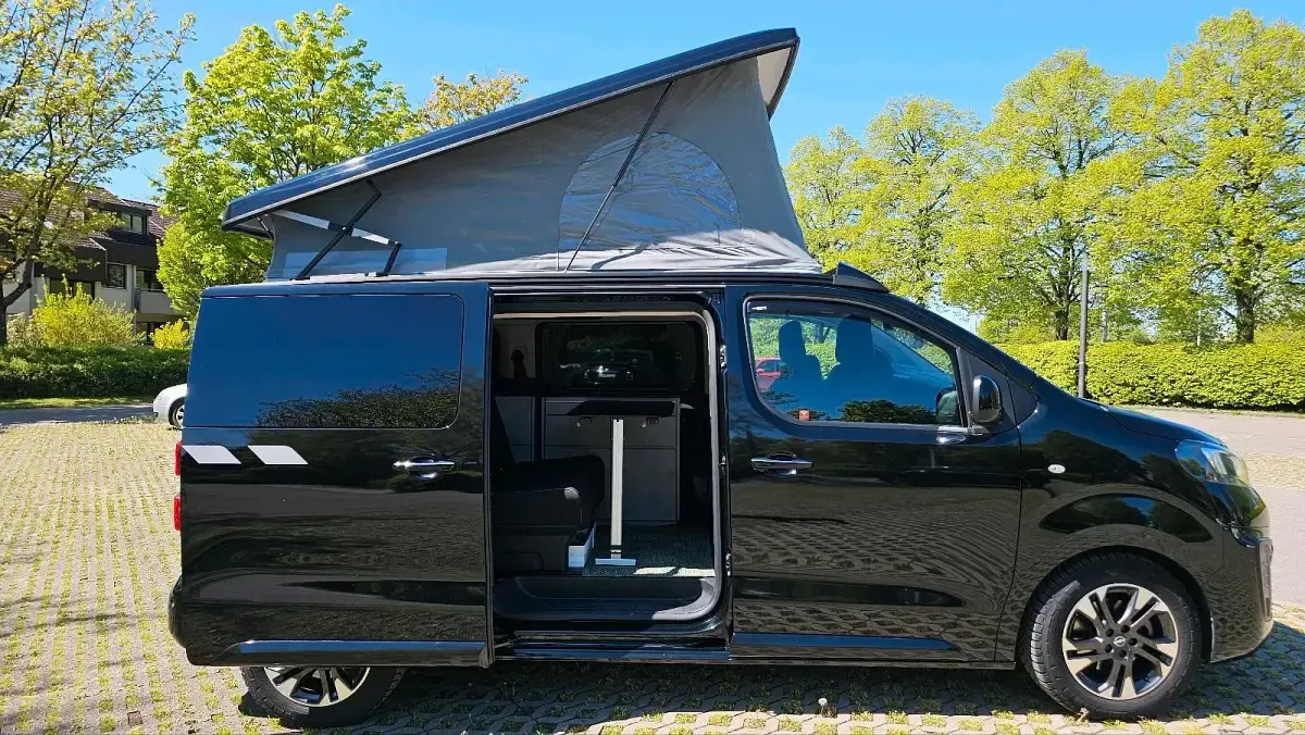 Gebraucht Opel Zafira Life 177 PS (130 kW) 2024 Schwarz Van / Kleinbus