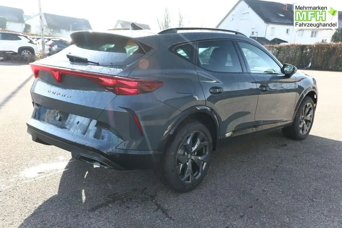 Neu Cupra Formentor 150 PS (110 kW) 2026 Fiord blau SUV