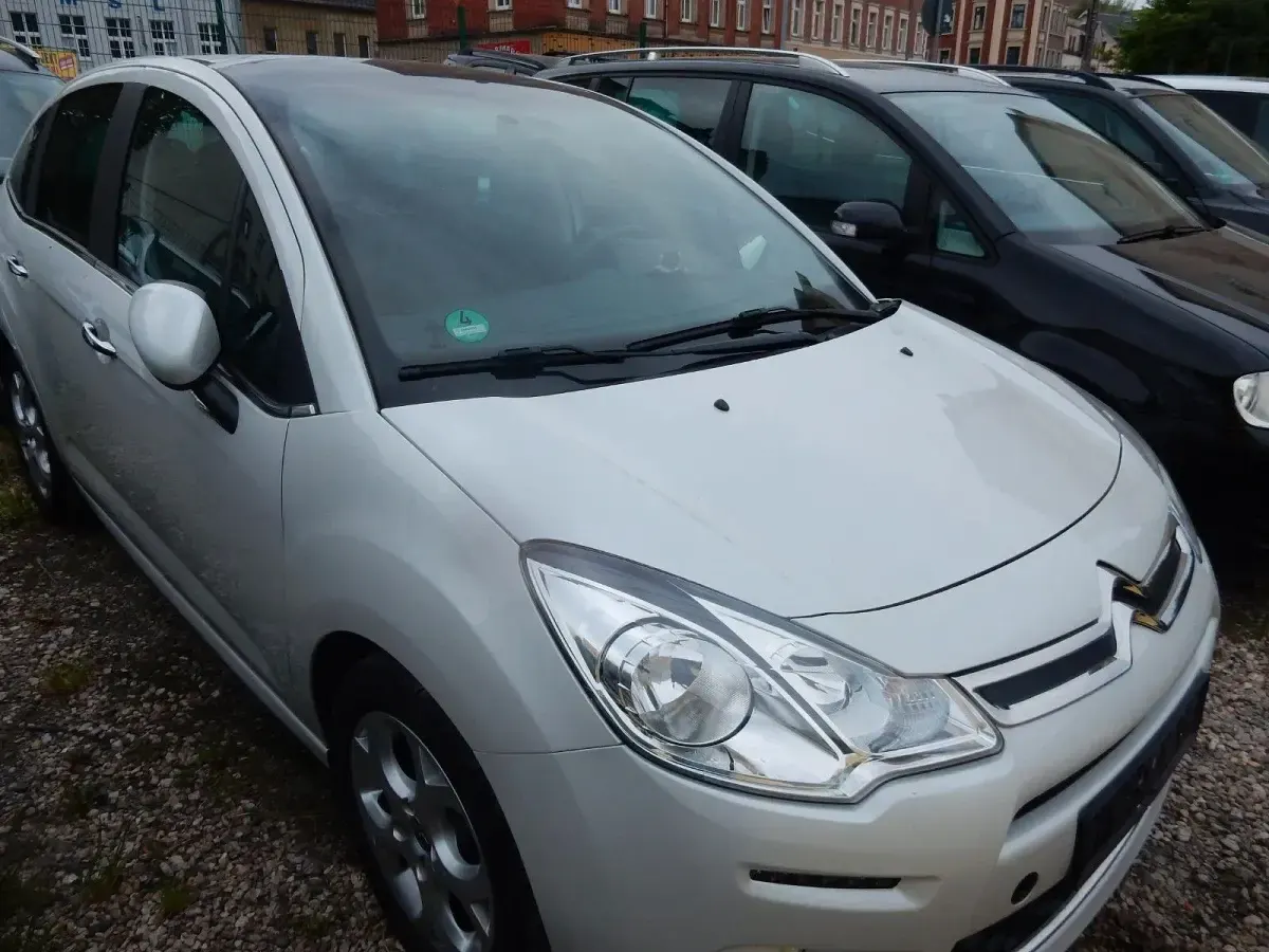 Używany Citroën C3 SELECTION 82 KM (60 kW) 2016 Biały Sedan/Limuzyna