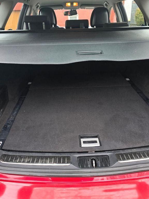 Gebraucht Toyota Avensis 126 PS (92 kW) 2010 Rot Kombi