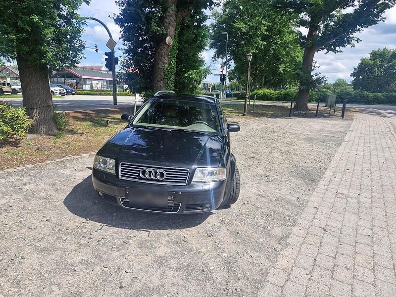 Schwarz Gebraucht 2004 Audi A6 Kombi | 4.300 € (Guter Preis) - Bild 1/4
