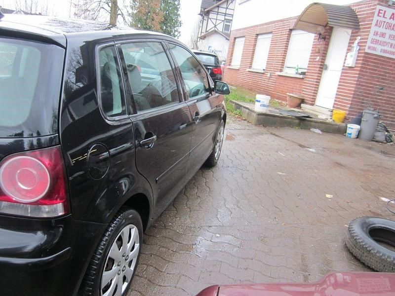 Gebraucht VW Polo 69 PS (50 kW) 2007 Schwarz Limousine