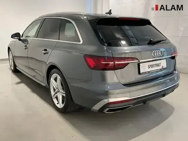 Gebraucht Audi A4 S-Line 204 PS (150 kW) 2022 Grau Limousine