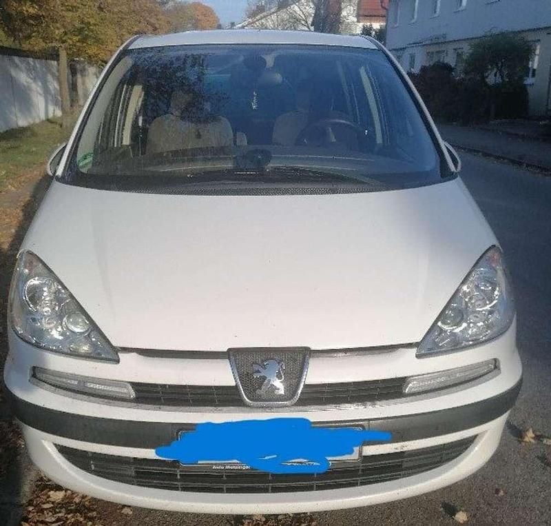 Weiß Gebraucht 2007 Peugeot 807 Van / Kleinbus | 700 € (Superpreis) - Bild 1/4
