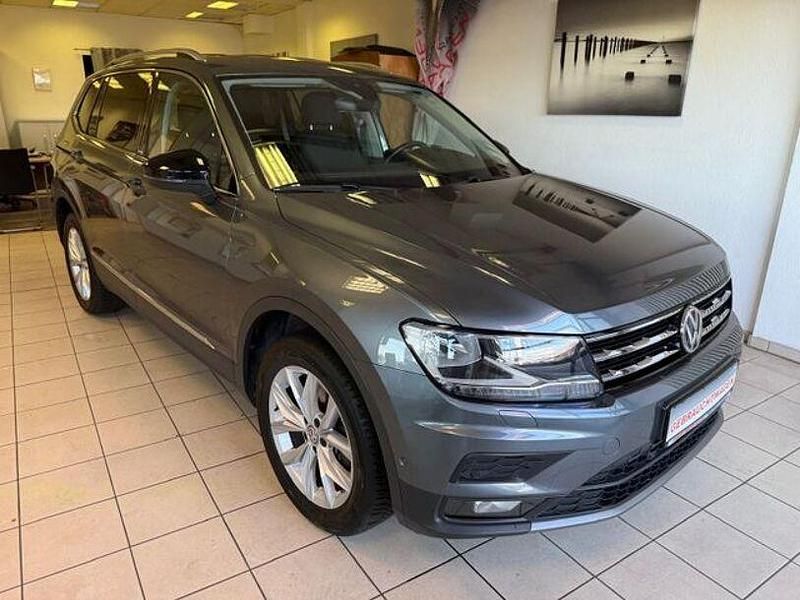 Gebraucht VW Tiguan Allspace IQ Drive 175 PS (128 kW) 2019 Platinum grey SUV