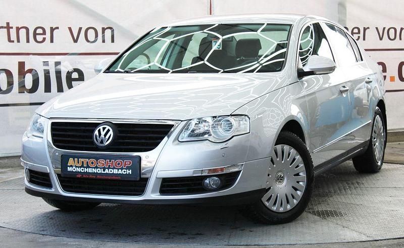 Gebraucht VW Passat 105 PS (77 kW) 2007 Reflexsilber Limousine