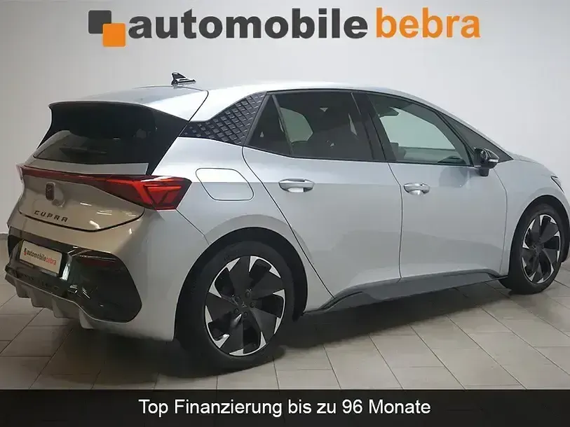 Używany Cupra Born e-Boost 169 kW (231 KM) 2023 Srebrny Hatchback