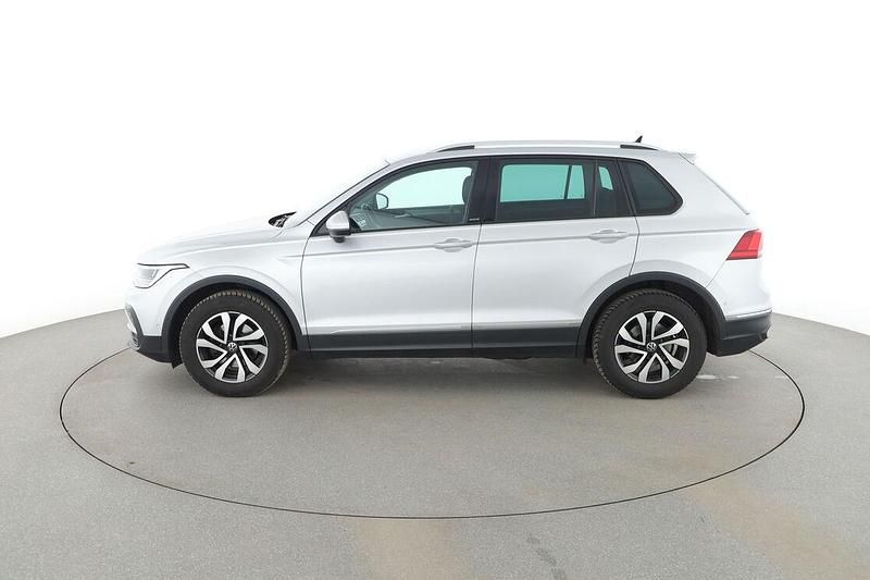 Gebraucht VW Tiguan Active 150 PS (110 kW) 2022 Grau SUV