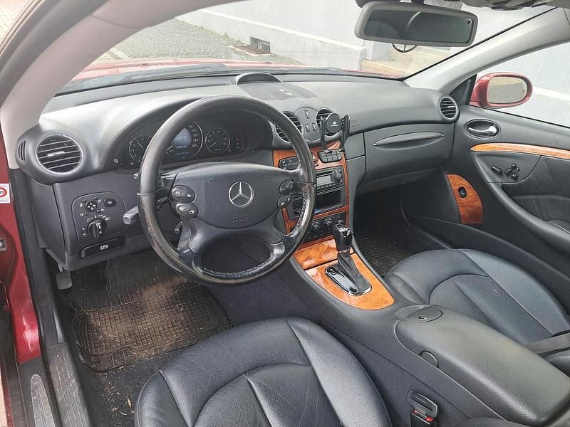 Gebraucht Mercedes CLK320 218 PS (160 kW) 2003 Rot Coupé