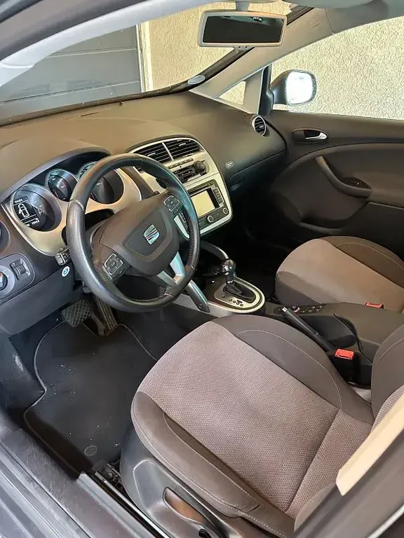 Gebraucht Seat Altea Style 160 PS (117 kW) 2012 Silber Van / Kleinbus