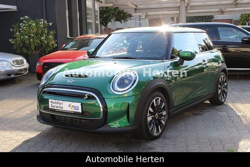 Grün Gebraucht 2021 Mini Cooper SE Kleinwagen | 19.900 € (Fairer Preis) - Bild 1/4