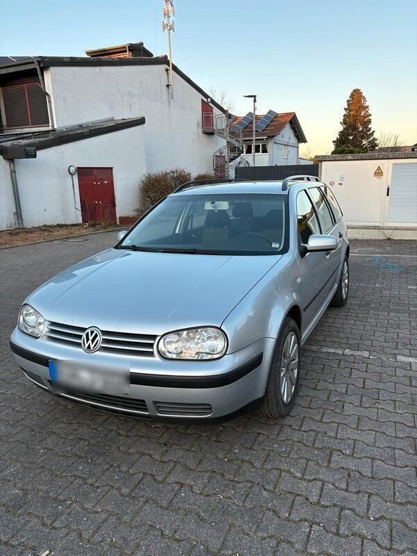 Silber Gebraucht 2006 VW Golf V Kombi | 1.699 € (Etwas zu teuer) - Bild 1/4