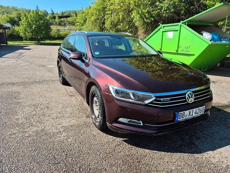 Rot Gebraucht 2016 VW Passat Alltrack Kombi | 14.700 € (Fairer Preis) - Bild 1/4