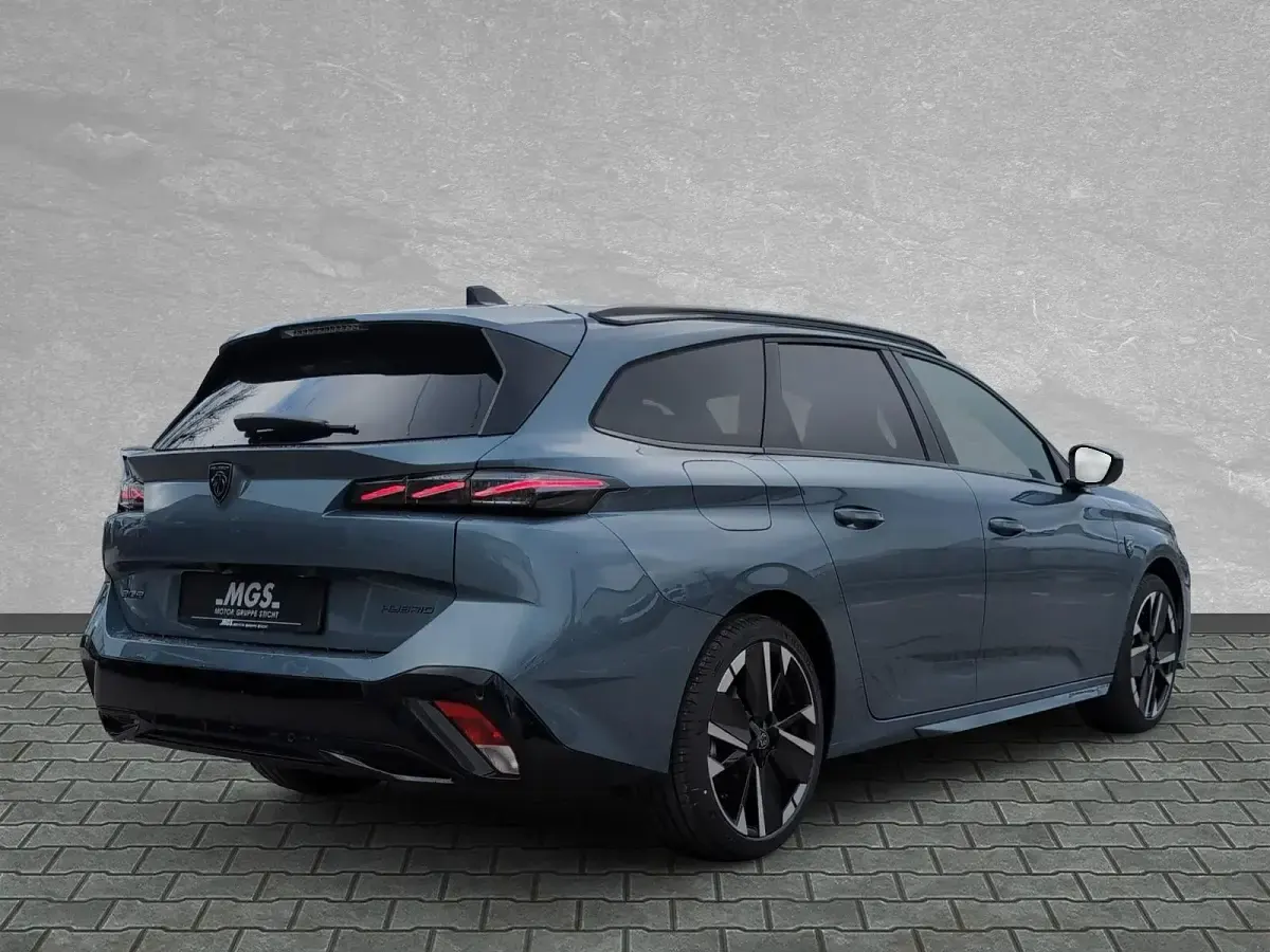 Neu Peugeot 308 SW GT 145 PS (106 kW) 2025 Ingaro blau Kombi