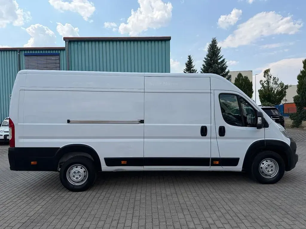 Gebraucht Opel Movano 140 PS (102 kW) 2022 Weiß Van