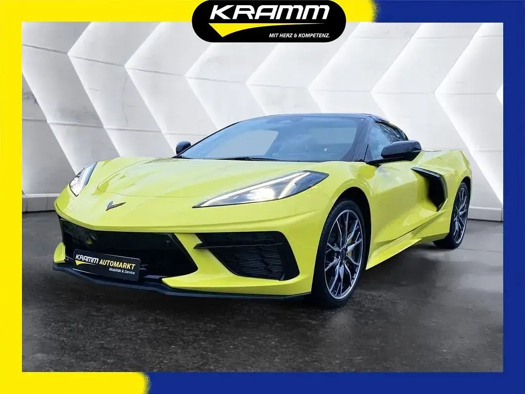Używany Corvette C8 642 KM (472 kW) 2024 Żółty Kabriolet