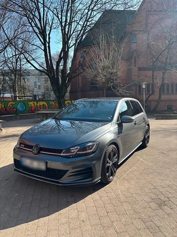 Gebraucht VW Golf VII GTI 300 PS (220 kW) 2018 Grau Kleinwagen