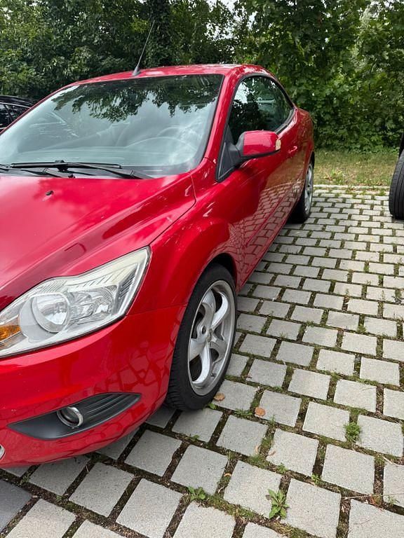 Rot Gebraucht 2008 Ford Focus Cabriolet Trend Cabrio | 2.999 € (Fairer Preis) - Bild 1/4