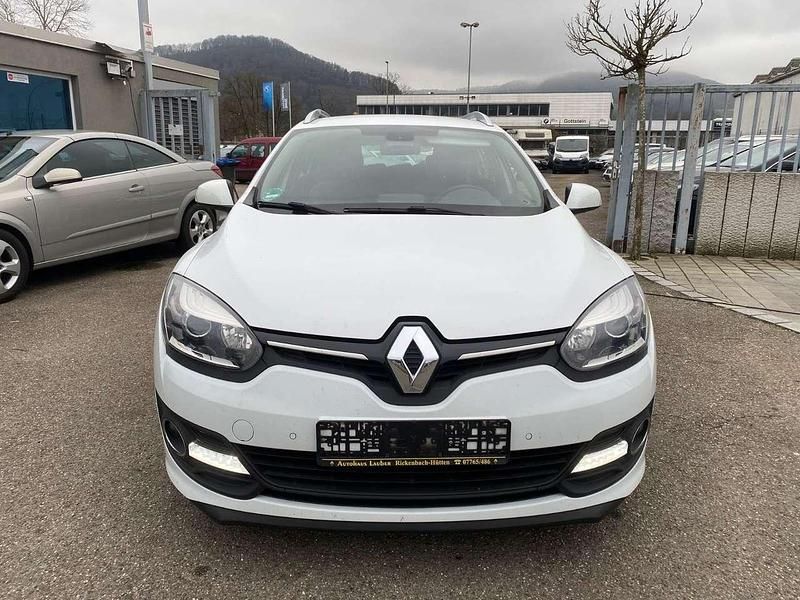 Gebraucht Renault Mégane GrandTour Initiale Paris 132 PS (97 kW) 2014 Weiß Kombi