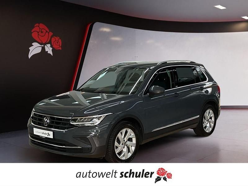 Delfingrau metallic (metallic) Gebraucht 2023 VW Tiguan Move SUV | 24.880 € (Guter Preis) - Bild 1/4