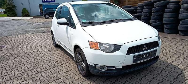 Weiß Gebraucht 2012 Mitsubishi Colt Limousine | 3.590 € (Guter Preis) - Bild 1/4