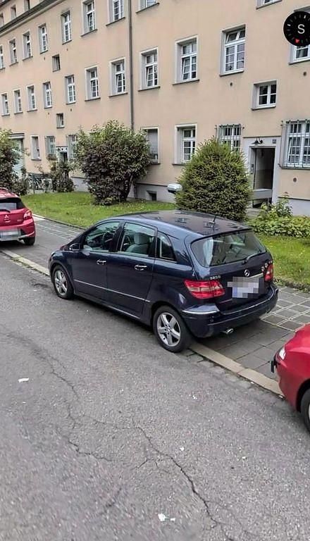 Blau Gebraucht 2005 Mercedes B200 Van / Kleinbus | 2.500 € (Teuer) - Bild 1/4