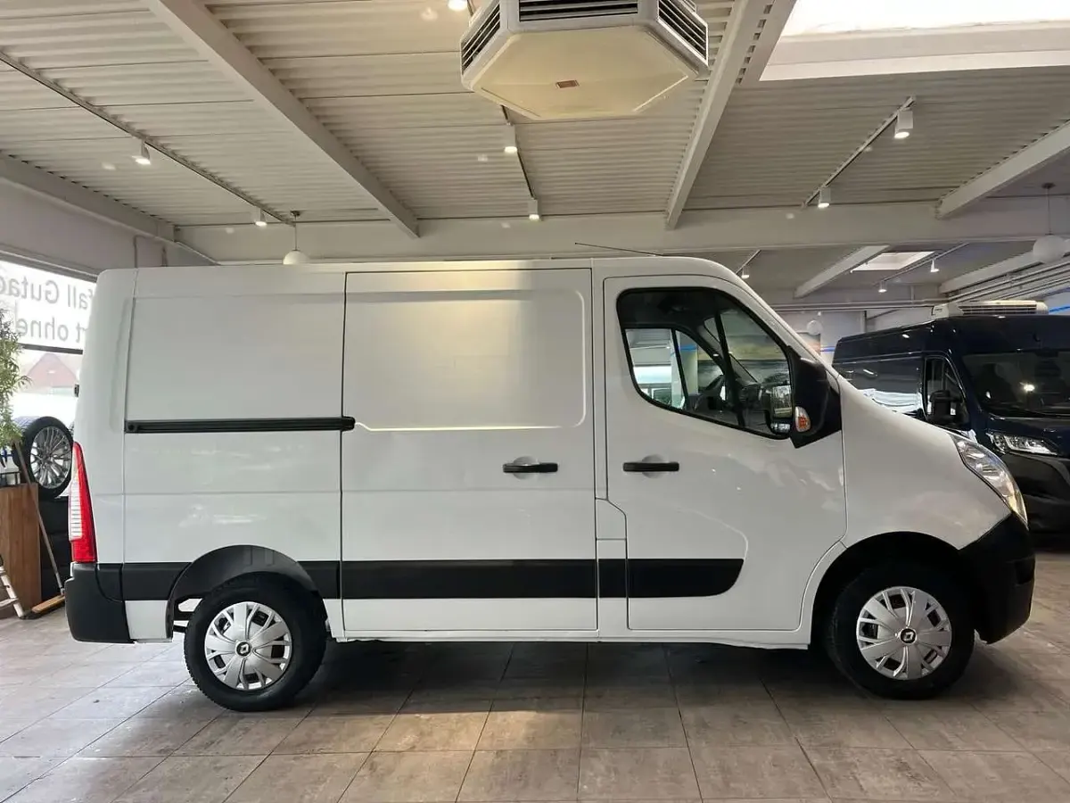 Używany Renault Master 110 KM (80 kW) 2016 Biały Van