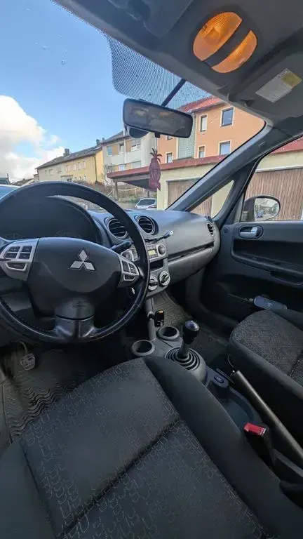 Gebraucht Mitsubishi Colt Edition 95 PS (69 kW) 2010 Schwarz Kleinwagen