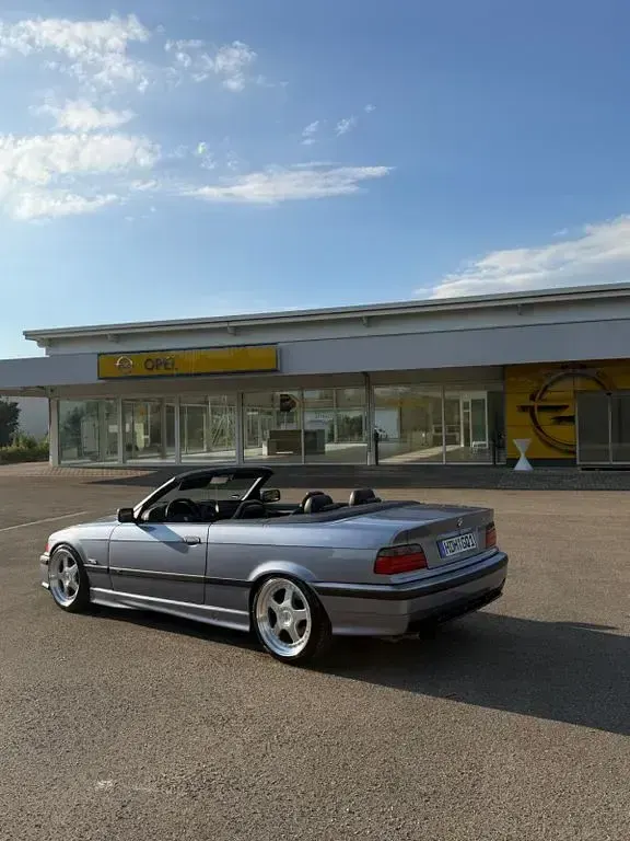 Gebraucht BMW 325 Cabriolet Sport Line 192 PS (141 kW) 1993 Blau Cabrio