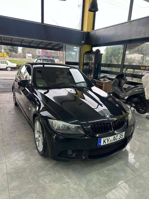 Gebraucht 2009 BMW 330 Limousine | 10.900 € - Bild 1/4